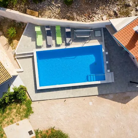 Mara-ana With Outdoor Swimming Poll * Šibenik